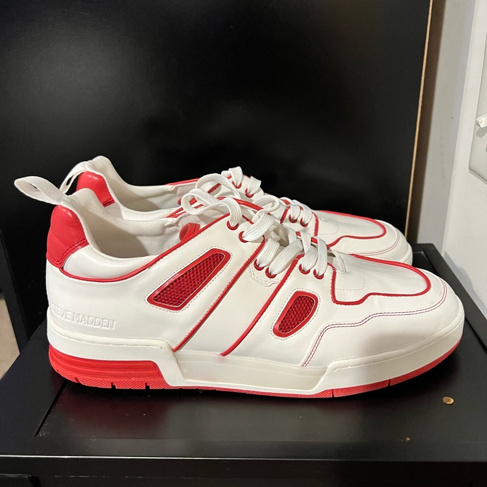 Steve Madden sneakers